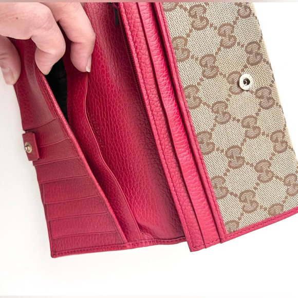 GUCCI || GG Supreme Canvas Red Leather Bifold Secretary Wallet - Picture 10 of 17
